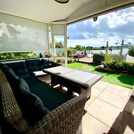 Nyaraló Mit Wundervollem Seeblick Vislust Ijsselmeer *